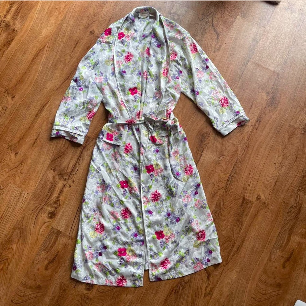 Vintage 90’s Victoria's Secret Gold Label Floral Satin Robe